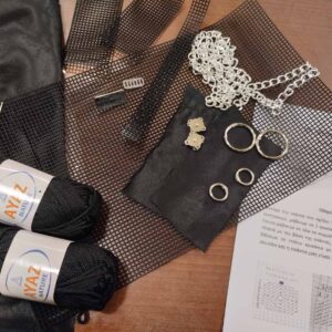 KIT κεντητης τσάντας μαύρης με ασημί αξεσουάρ(αλυσίδα 0.60εκ.)